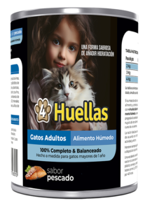 4 huellas gatos humedos